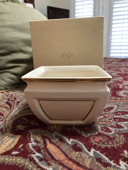Lenox treat bowl