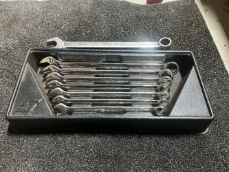 Snapon 8 piece metric flank drive plus combination wrench set
