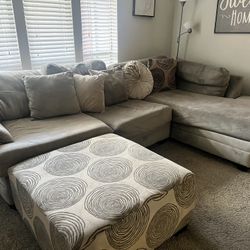 GRAY COMFY COUCH 