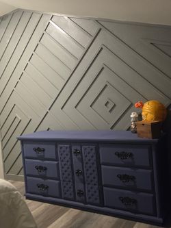 NAVY BLUE DRESSER