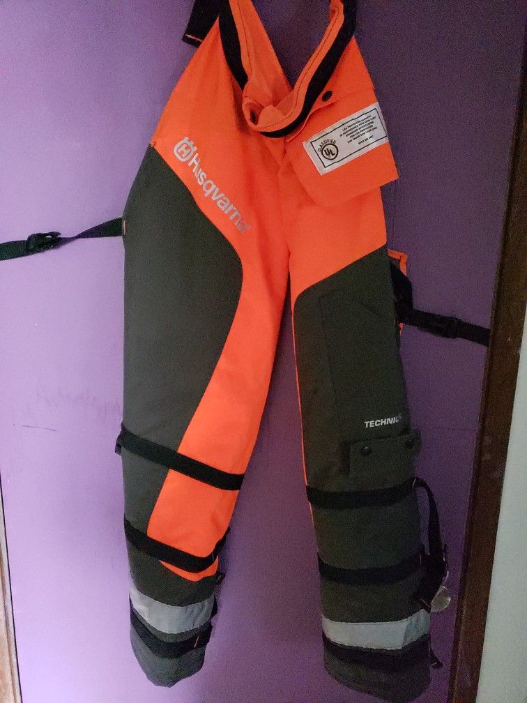 Chainsaw SAFTY GEAR