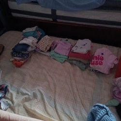 Ropa De Niña