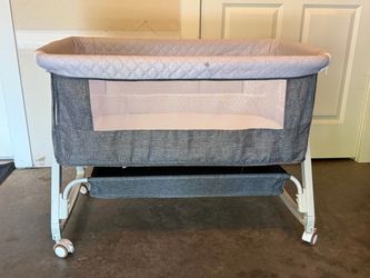 Baby Bassinet with Wheels and Storage