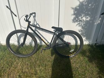29 inch black bomma bike