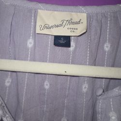 Universal threads Goods Co