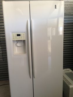 Ge profile white refrigerator