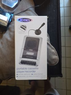 Jensen portable cassette  player/recorder
