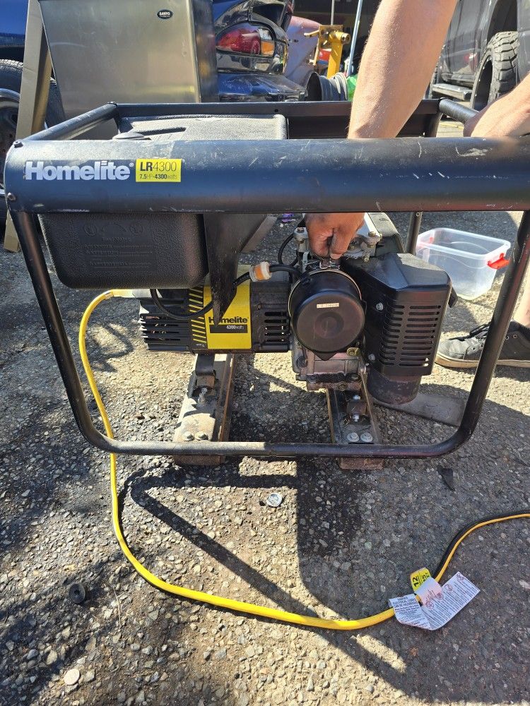 Homelite 4300 Watt Generator