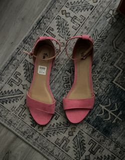Watermelon pink suede flat sandals – size 7 ww