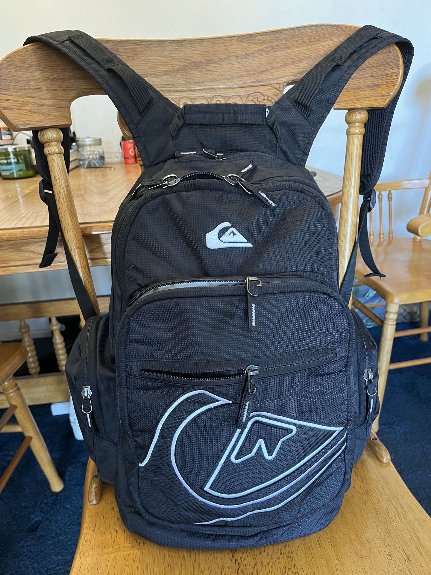 QuickSilver Very Large Backpack In Excellent Condition Super Clean Inside & Out