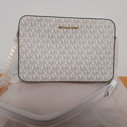 Michael Kors Jet Set Cross Body Purse