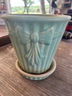 ✨Vintage Shawnee Pottery Bow Knot Planter - Aqua USA (Lago Vista)✨