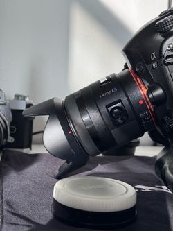 Sony G series Lens (Sal35f14g)