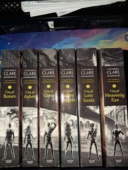 Cassandra Clare The Mortal Instruments Shadowhunters Series