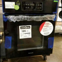 Frigidaire Single Wall Oven Black 24