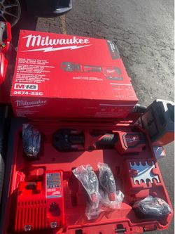 Milwaukee M18 Short Throw Press Tool Kit 2674-22C