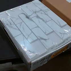 Backsplash white tile