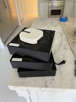 3 Sonos amplifiers
