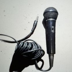 TAKY UDM-606L Black Impedance Uni-Directional Moving Coil Microphone