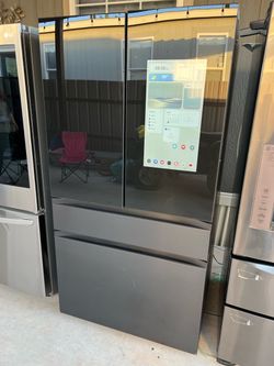 Samsung Bespoke French Door Refrigerator with Family Hub