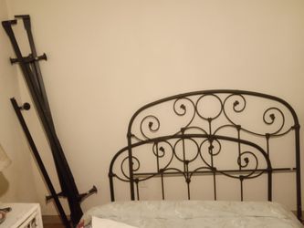 Queen Size Metal Headboard Set