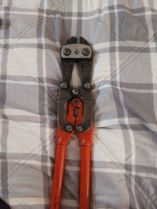H.M.porter Bolt CUTTERS. 36inch.