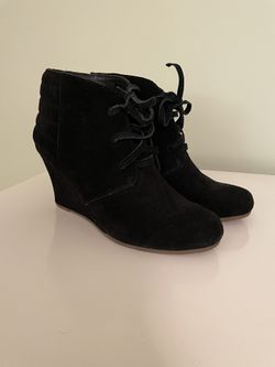 Dolce Vita Black Suede Wedge Ankle Bootie Size 10