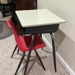 Children’s School Desk & Chair 