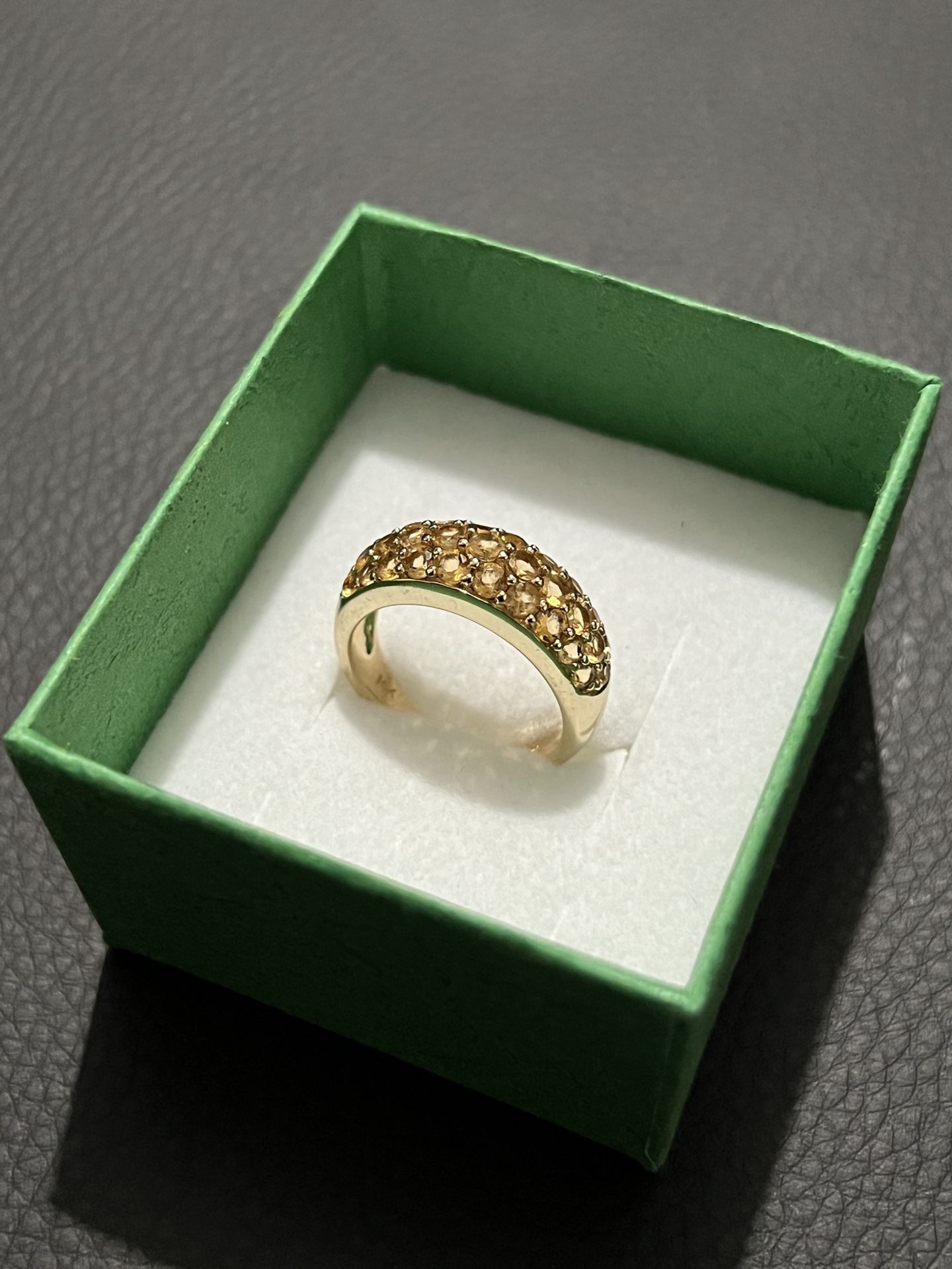 14k Ring With Yellow Stones 