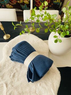 Threshold indigo blue knit throw blanket-new