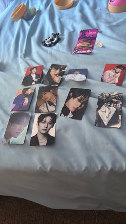 10 pack of k-pop cards