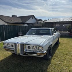 1970 Pontiac Boneville 