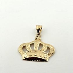 Real 10k Gold Diamond Cut King Crown Pendant 
