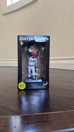 JUSTIN TURNER SELFIE BOBBLEHEAD!!!