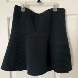 LOFT Women’s Dark Green Short Skirt - Size SP (Small Petite)