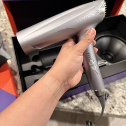 VENTRIS Blitzflow Ionic Hair Dryer