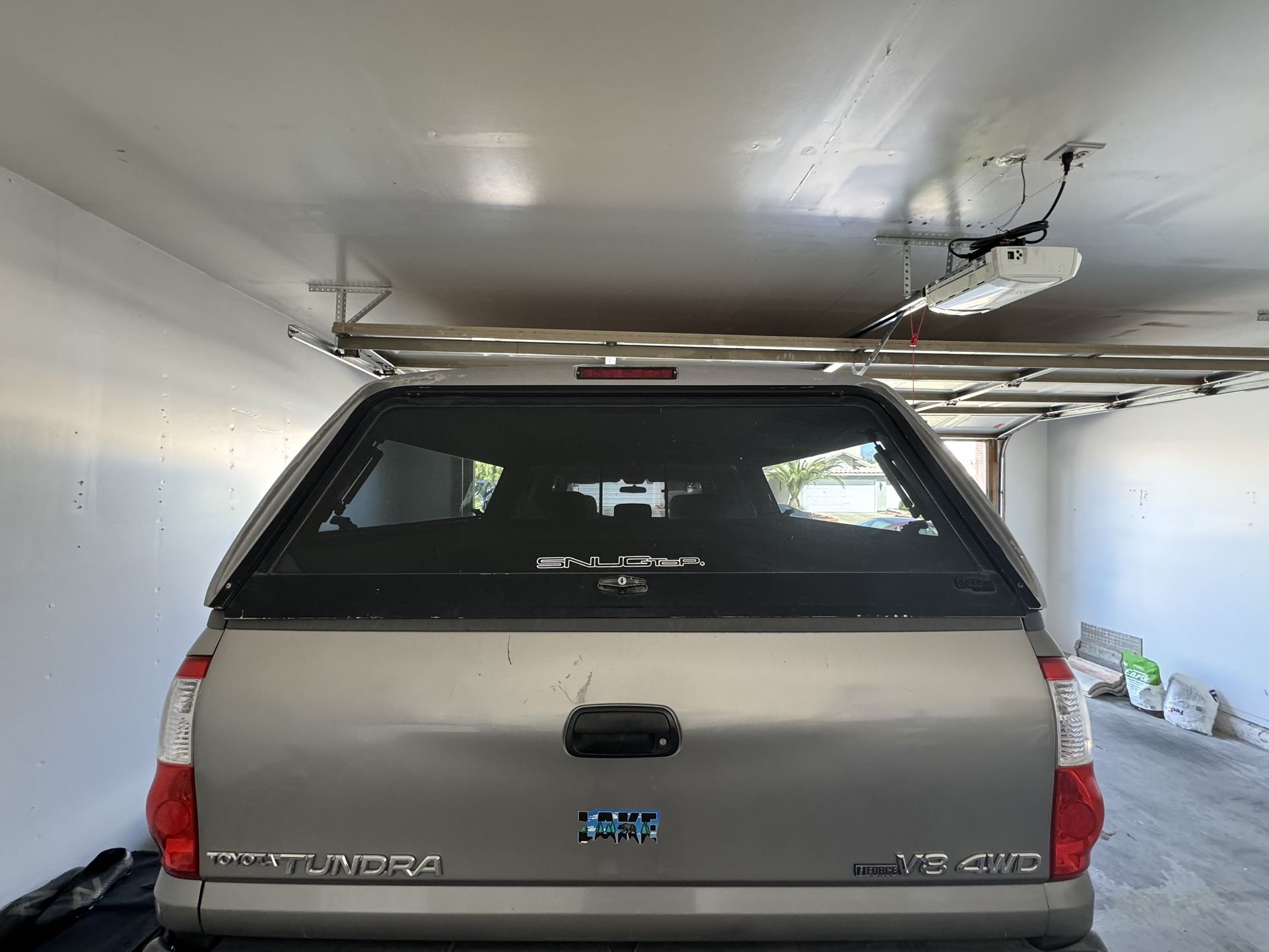 Snug Top Camper Shell