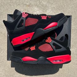Jordan 4 Retro Red Thunder 