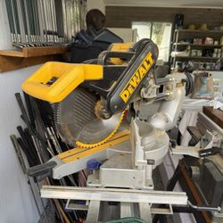 12-inch Dealt Chop Saw With Stablemate Stand.