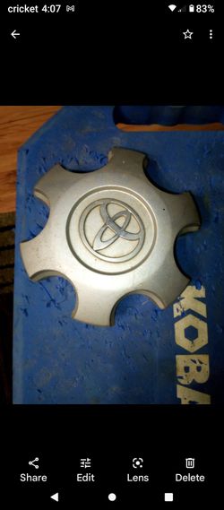 4 Toyota Center Caps