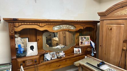 Wall/bar back
