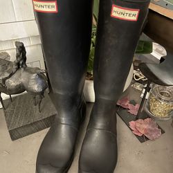 Hunter Rain Boot w/side Buckle - W’s Size: 10