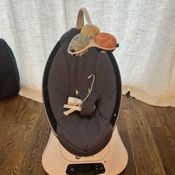 ✨ 4moms MamaRoo Infant Seat – Excellent Condition! ✨
