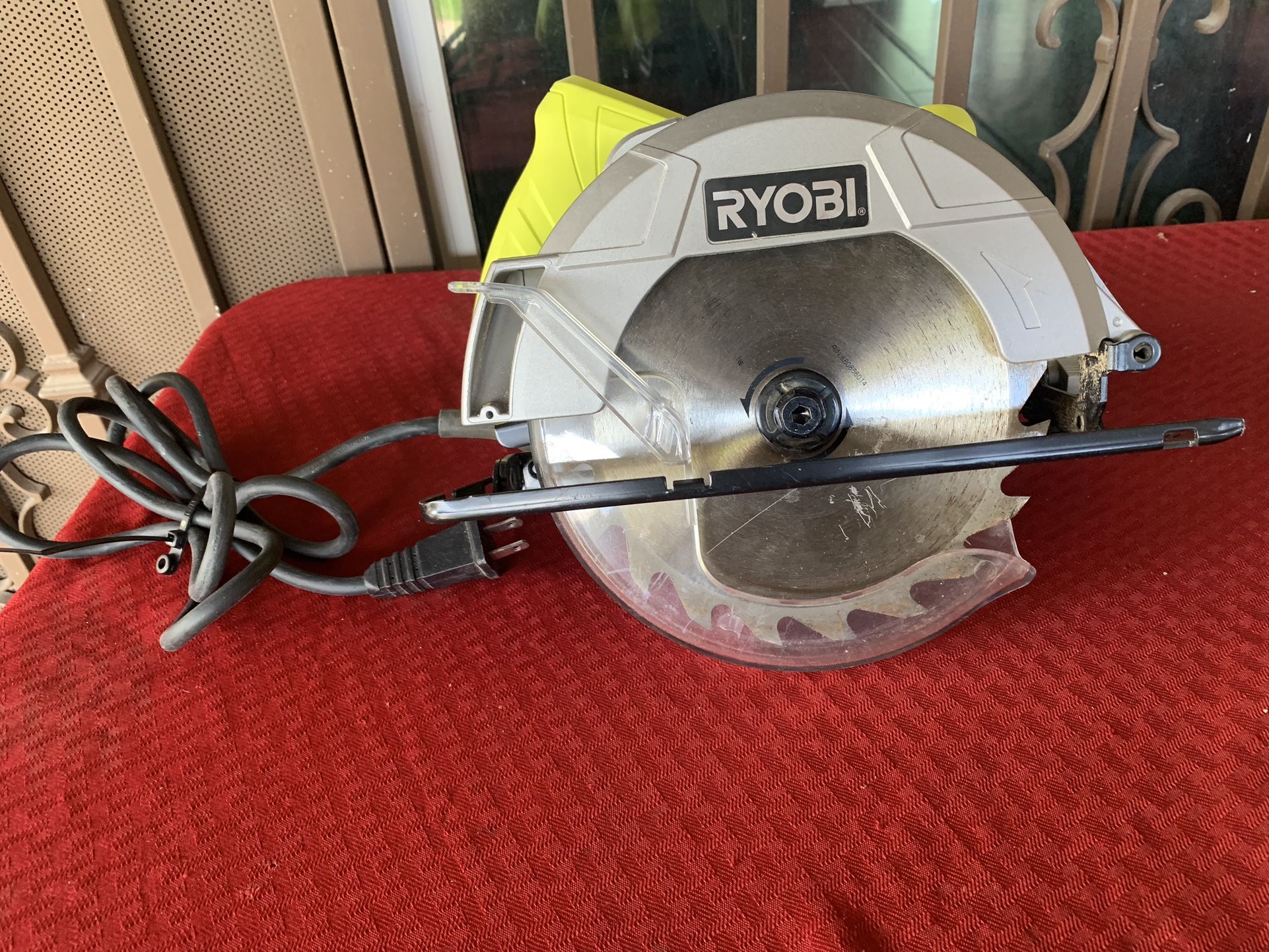 RYOBI CSB135L Circular Saw 14 Amp 7-1/4 (CGH027194)