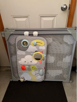 Skip Hop Expandable Baby Gate