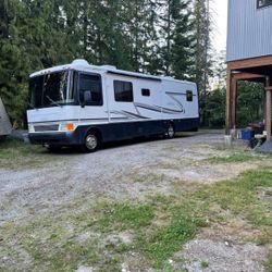 2000 Admiral Holiday Rambler