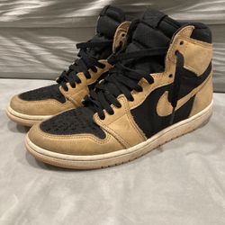 Air Jordan 1 Heirloom