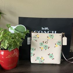 Coach Kitt Crossbody Bag 