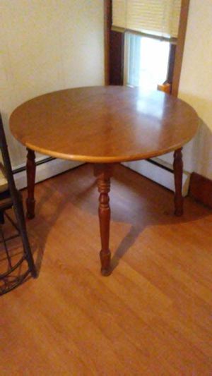 Round Dining Table With 4 Chairs For Sale In Lebanon PA Round Dining Table With 4 Chairs For Sale In Lebanon PA