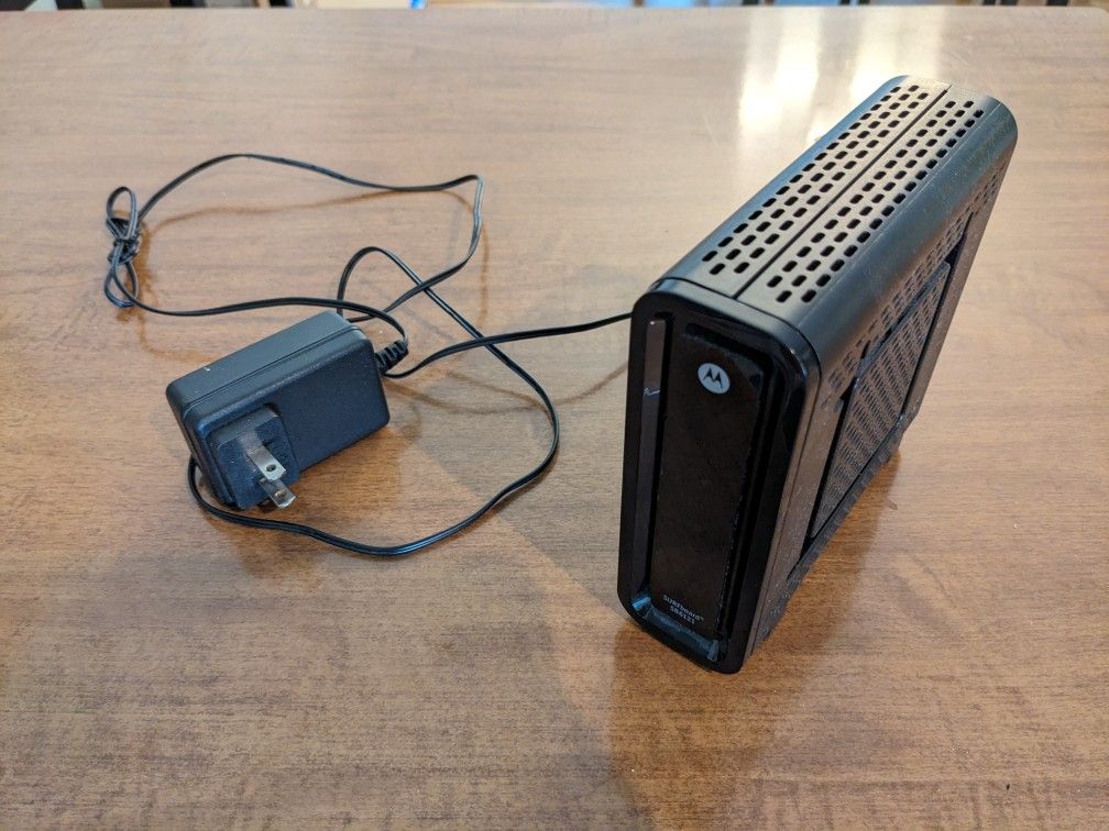 Motorola SURFboard SB6121 DOCSIS 3.0 Cable Modem